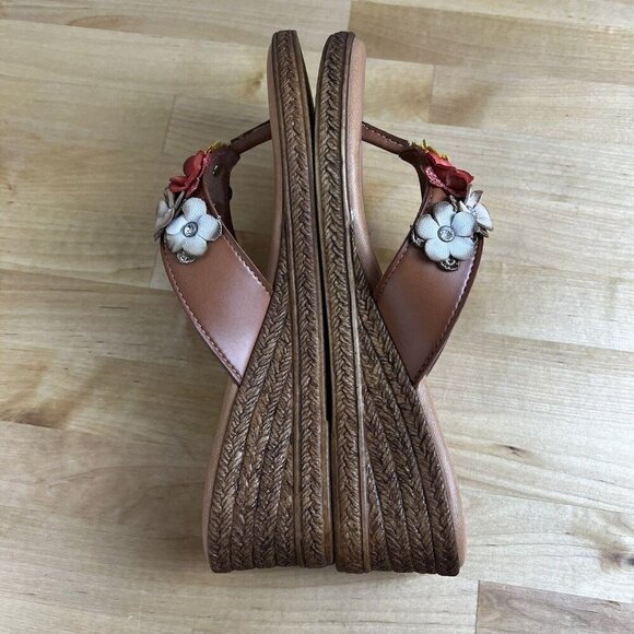 TUSCANY BY EASY STREET Giordana 3D Flower Floral Brown Thong Sandals Wedge 6.5 W - Picture 7 of 11